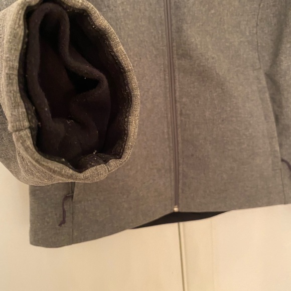 The North Face Shell Jacket - Picture 13 of 15